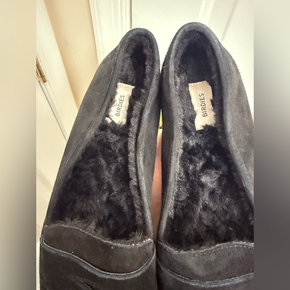 Women’s Birdies Black Vesper Faux Fur Loafers Size 7.5 Cozy Loungewear - Picture 2 of 4